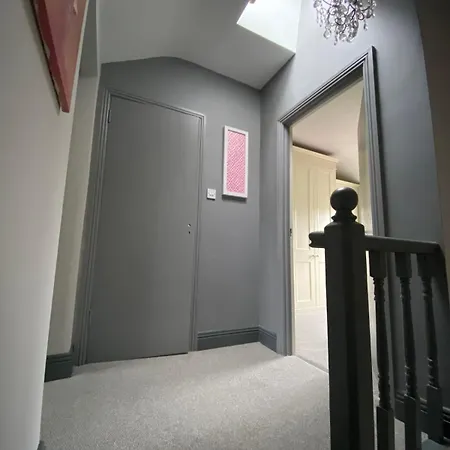 아파트 Stylish Centre House, Perfectly Located