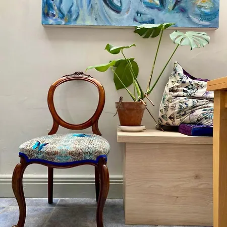 Stylish Centre House, Perfectly Located Apartamento